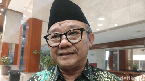 Mendikdasmen Abdul Muti.