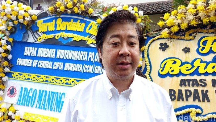 Putera kedua mendiang Murdaya Poo, Prajna Murdaya saat di Vihara GVA Mendut, Selasa (22/4/2025).
