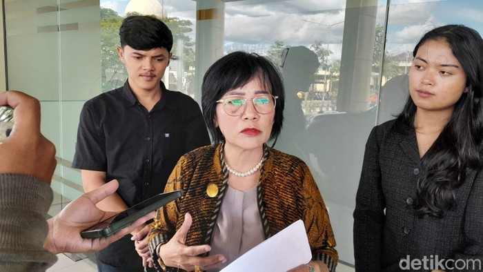 Pengacara Asri Purwanti, saat ditemui di Mapolres Sukoharjo, Selasa (22/4/2025).