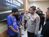 Pasutri dan Kurir Pengedar Sabu di Kediri Diringkus