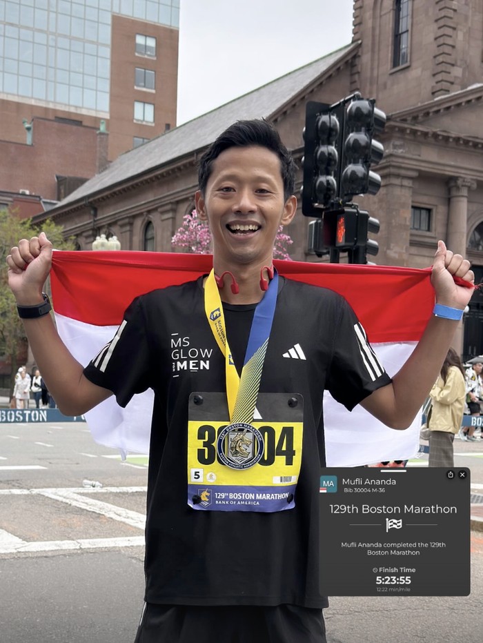 Selebritas ikut Boston Marathon 2025.