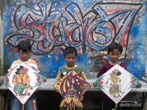 Mainan Tradisional, Warisan Budaya & Kreativitas yang Kian Terpinggirkan