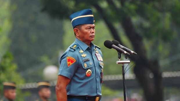 Upacara Bendera 17-an yang diikuti prajurit dan PNS TNI di Lapangan B3, Mabes TNI, Cilangkap, Jakarta Timur