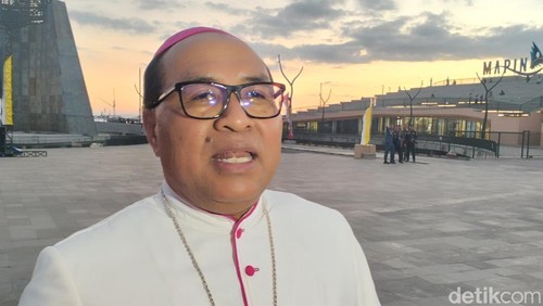 Uskup Ruteng Mgr Siprianus Hormat.