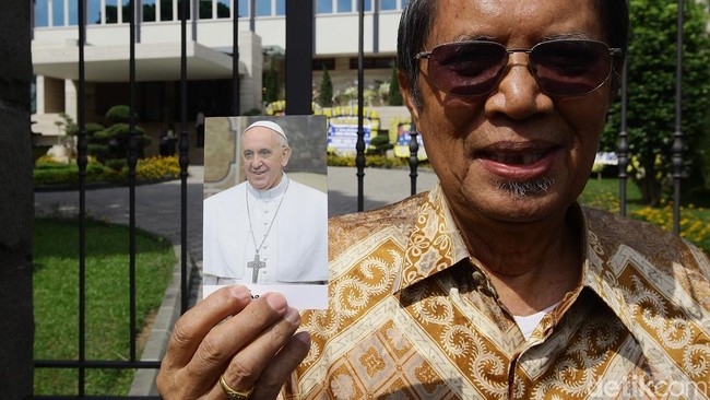 Aliran Doa untuk Paus dari Kedubes Vatikan