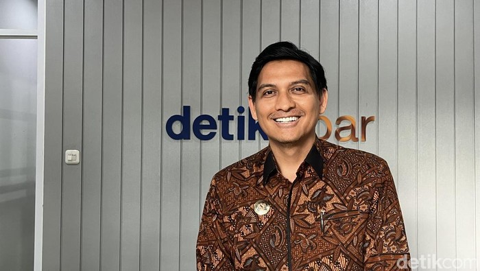 Bupati Indramayu Lucky Hakim.
