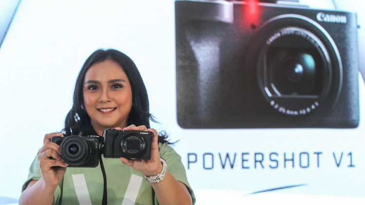 Canon EOS R50V dan PowerShot V