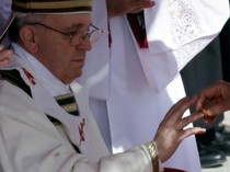 Video: Potret Cincin Kepausan yang Harus Dihancurkan Setelah Paus Fransiskus Wafat