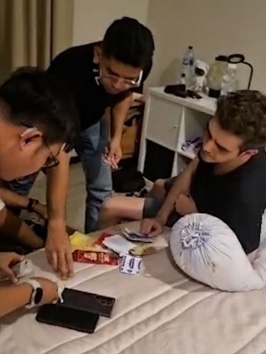 Momen Fachri Albar ditangkap di rumahnya.