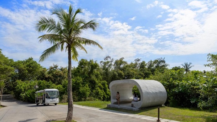 Halte Bus Stop Enam di Nuanu hasil cetak 3D.