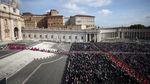 Jenazah Paus Fransiskus Dipindahkan ke Basilika Santo Petrus