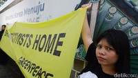 Aksi itu berlangsung damai dan tertib.