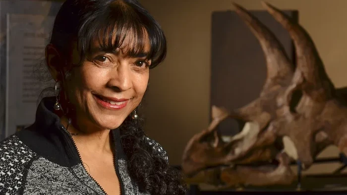 Karen Chin telah lama bergelut dengan ilmu seputar dinosaurus. Ternyata, ada banyak hal yang dapat terungkap dari poop dinosaurus.