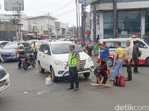 Innova Tabrak Pasutri di Jalan Pemuda Semarang, Istri Masuk Kolong Mobil