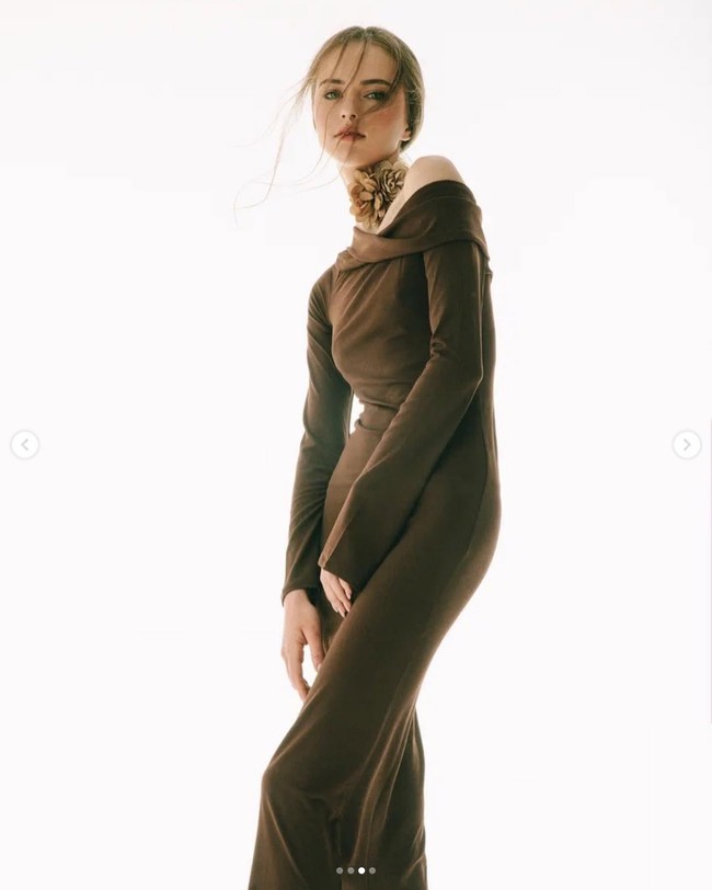 Setelah namanya populer menjadi ‘gadis cilik tercantik di dunia,’ Kristina pun semakin laris menjadi model. Wanita bermata biru ini sudah menekuni dunia modelling sejak usianya empat tahun. Foto: Instagram