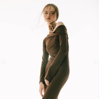 Setelah namanya populer menjadi ‘gadis cilik tercantik di dunia,’ Kristina pun semakin laris menjadi model. Wanita bermata biru ini sudah menekuni dunia modelling sejak usianya empat tahun. Foto: Instagram