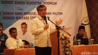 Yassierli menekankan pentingnya kolaborasi dalam menghadapi tantangan besar yang bersifat sistemik dan struktural. 