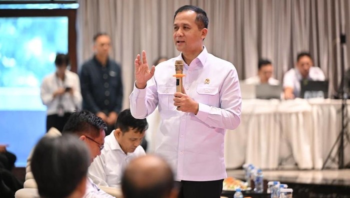 Menteri Transmigrasi Iftitah