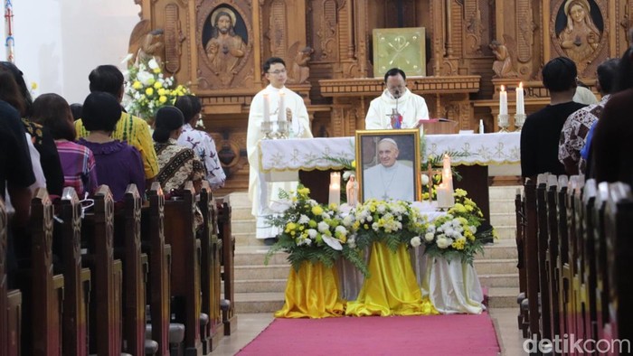 Misa requiem untuk Paus Fransiskus