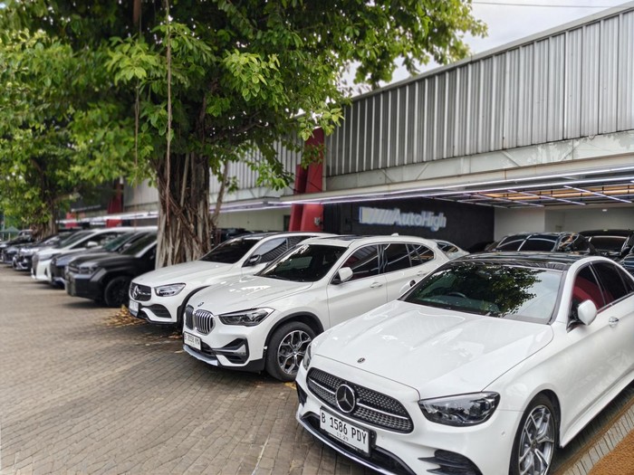 Mobil Bekas premium di Auto High