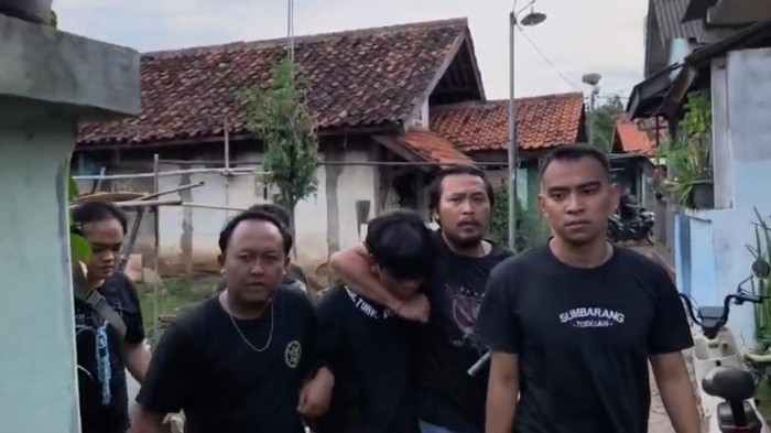 Penangkapan pembunuh pria dalam karung di Tangerang. (dok. ist)