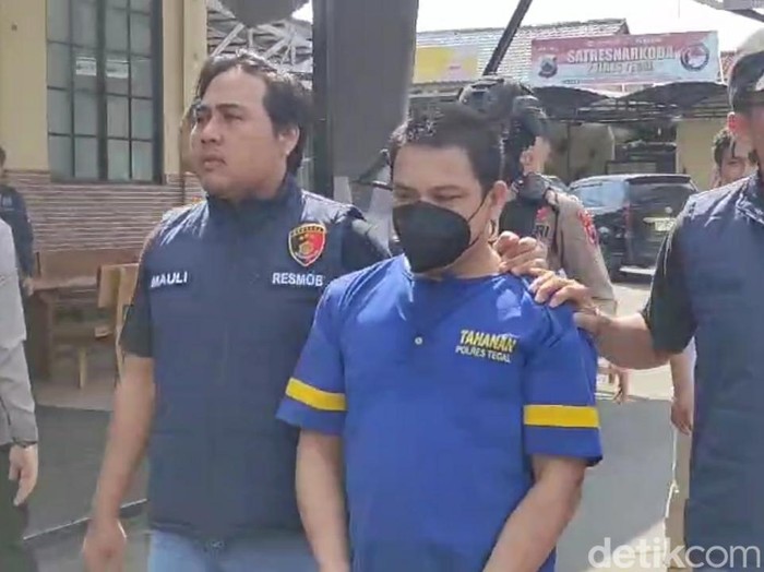 Polres Tegal jumpa pers kasus pembacokan, Rabu (23/4/2025).