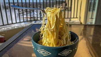 Bukan editan, tapi garpu ini beku karena suhu yang sangat ekstrem. (Foto: Brightside)