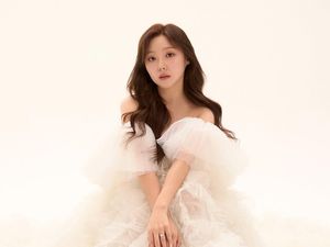 7 Foto Prewedding Min eks Miss A, Ketemu Calon Suami Saat Nonton Konser