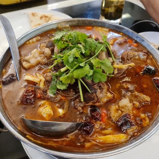 5 Restoran Populer Langganan Para Pejabat di Jakarta Barat