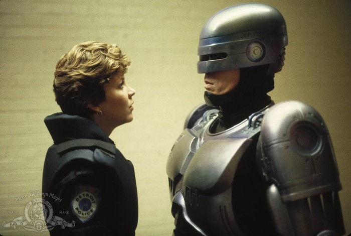 Cuplikan adegan dalam film RoboCop.