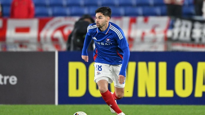 YOKOHAMA, JAPAN - MARCH 11: Sandy Walsh of Yokohama F.Marinos in action during the AFC Champions League Elite Round of 16 second leg match between Yokohama F.Marinos and Shanghai Port at Nissan Stadium on March 11, 2025 in Yokohama, Kanagawa, Japan. (Photo by Kenta Harada/Getty Images)