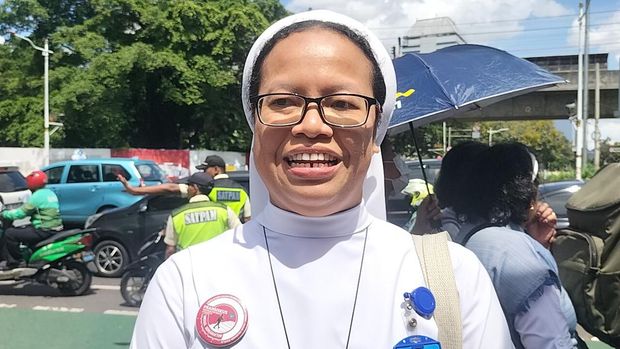Siswa-siswi SD di Jaktim datang ke Kedubes Vatikan doakan Paus Fransiskus (Maulani/detikcom)