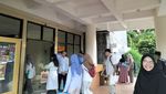 Suasana UTBK SNBT 2025 di UGM, Tas Peserta Diletakkan di Depan