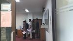 Suasana UTBK SNBT 2025 di UGM, Tas Peserta Diletakkan di Depan