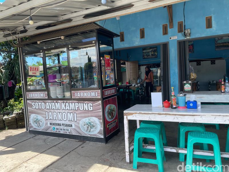Soto Jarkomi yang khas di Pangandaran