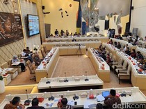 Video: Bertemu Massa Ojol, Ahmad Doli Janji RUU Transportasi Online Dipercepat