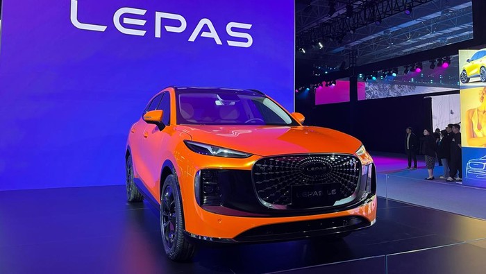 Chery resmi meluncurkan brand baru Lepas pada acara International Business Summit di Wuhu, Anhui, China, Kamis (24/4/2025)