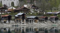 Kasus Danau Walchensee menjadi pengingat penting bahwa perubahan iklim bukan ancaman masa depan semata, melainkan kenyataan yang kini sudah memengaruhi kehidupan sehari-hari masyarakat Eropa.  