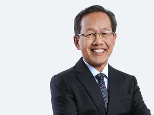 Kisah Inspiratif Datuk Captain Izham, Pilot yang Berhasil Mencatatkan Rekor Dunia