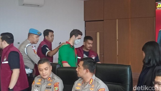 4 Fakta 3 Narkoba yang Bikin Fachri Albar Jadi Tersangka