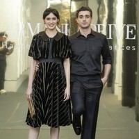 Fachri Albar pun kerap mendampingi sang istri. Seperti saat hadir di acara peluncuran Armani Beauty.  Foto: Instagram