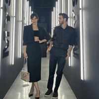 Kesetiaan Renata sungguh diuji, termasuk ketika Fachri kembali diamankan oleh pihak berwajib pada 20 April 2025. Meski begitu, Renata tetap setia mendampingi sang suami.  Foto: Instagram