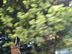 Memotret Jakarta Pakai Samsung Galaxy A56 dari Atas Open Top Bus