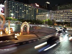 Memotret Jakarta Pakai Samsung Galaxy A56 dari Atas Open Top Bus
