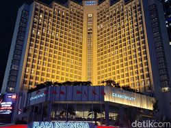 Memotret Jakarta Pakai Samsung Galaxy A56 dari Atas Open Top Bus