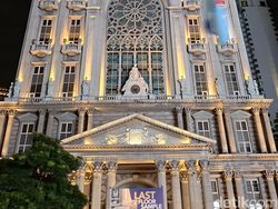 Memotret Jakarta Pakai Samsung Galaxy A56 dari Atas Open Top Bus