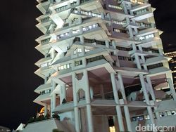 Memotret Jakarta Pakai Samsung Galaxy A56 dari Atas Open Top Bus