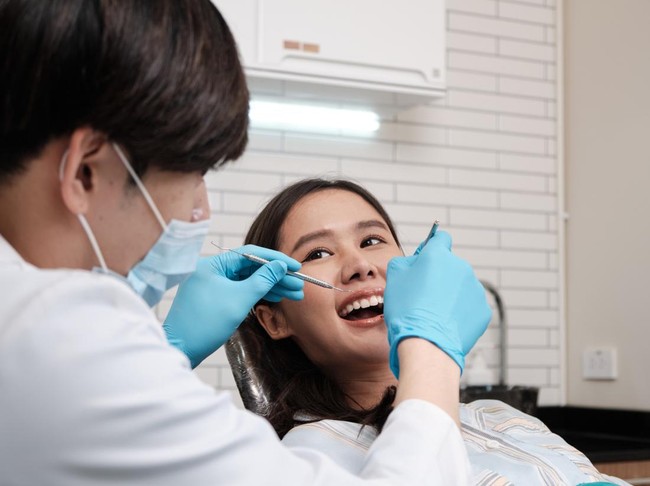 Ilustrasi Dokter Gigi