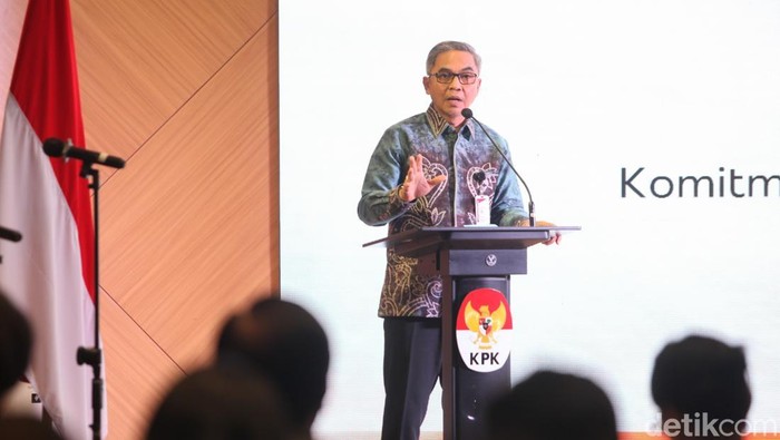 KPK meluncurkan hasil Survei Penilaian Integritas Pendidikan (SPI Pendidikan). Hasilnya, SPI pendidikan tahun 2024 turun dari SPI Pendidikan tahun 2023.
