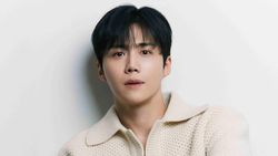 Fantagio Rilis Foto Terbaru Kim Seon Ho, Awas Meleleh!